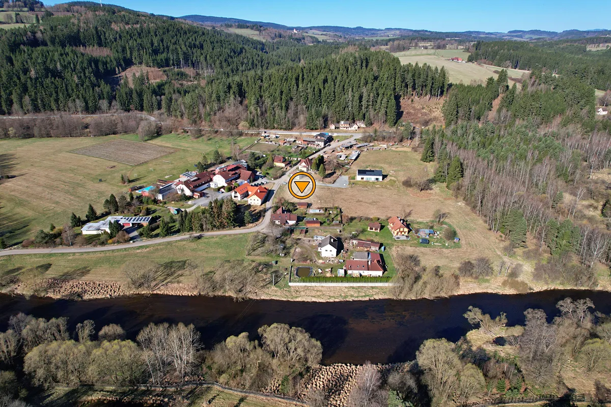 Prodej stavebního pozemku 1040 m²